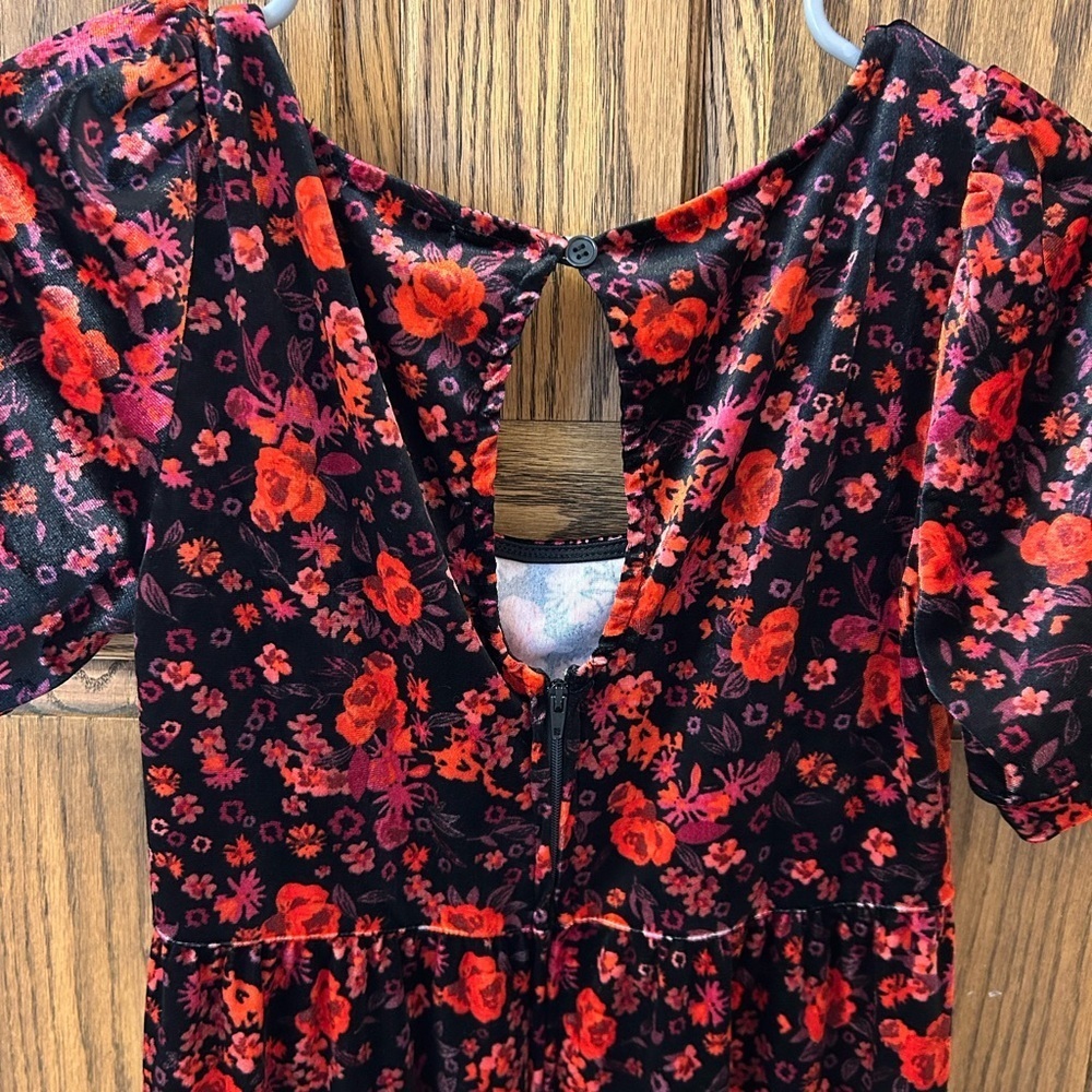 miami Francesca’s Floral Black and Red Velvet Babydoll Dress Small - Picture 6 of 9